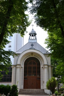 Cmentarz komunalny, d. wojskowy - dawna kaplica (widok zewn.) (23)