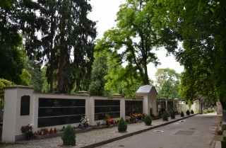 II kolumbarium - cmentarz komunalny, d. wojskowy (a)